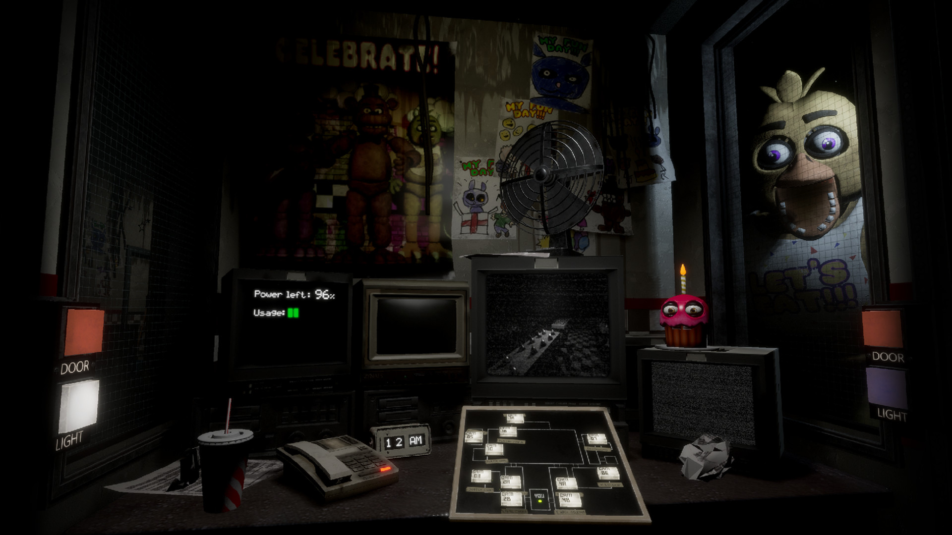 FIVE NIGHTS AT FREDDY'S: HELP WANTED — screenshot 1